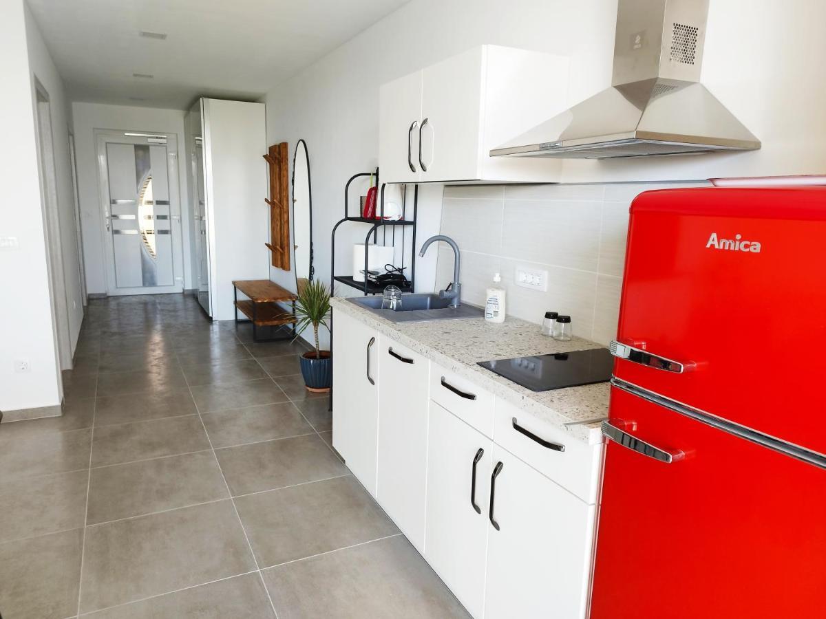 M&D Appartments Комижа Экстерьер фото